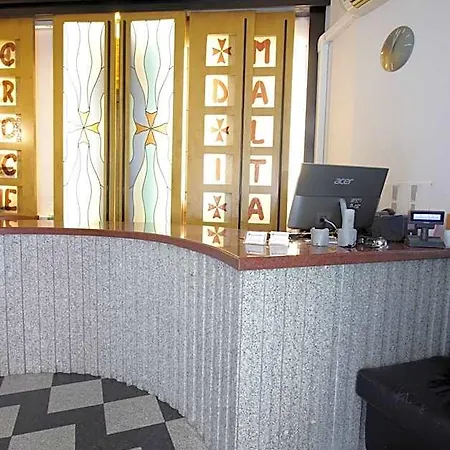 Croce Di Malta Novare